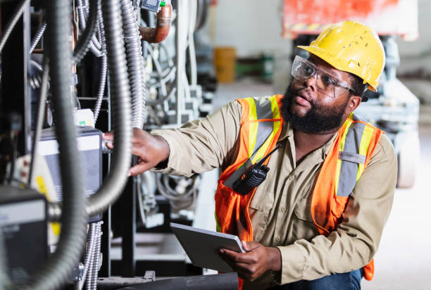 Best Affordable Emergency Electrician  in Monfort Heights, OH